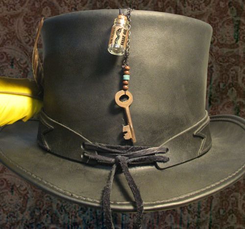 voodoohatbackweb